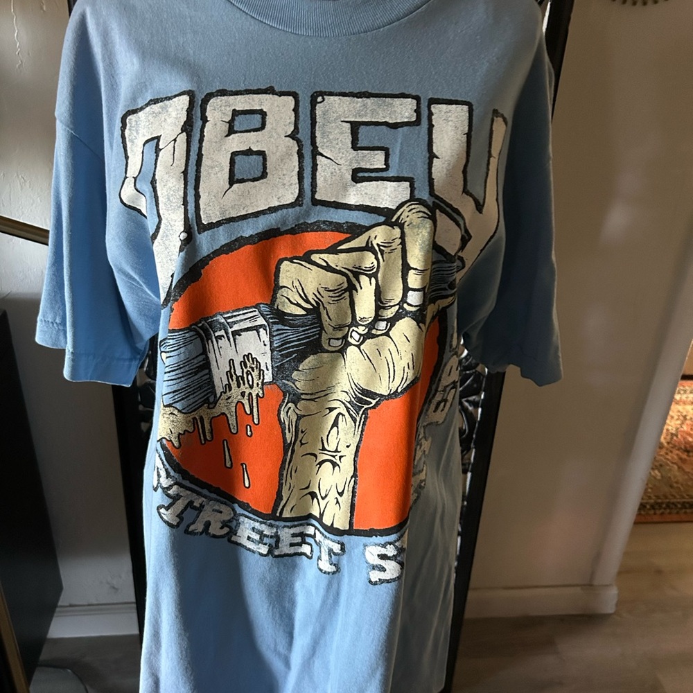 OBEY tee shirt size L